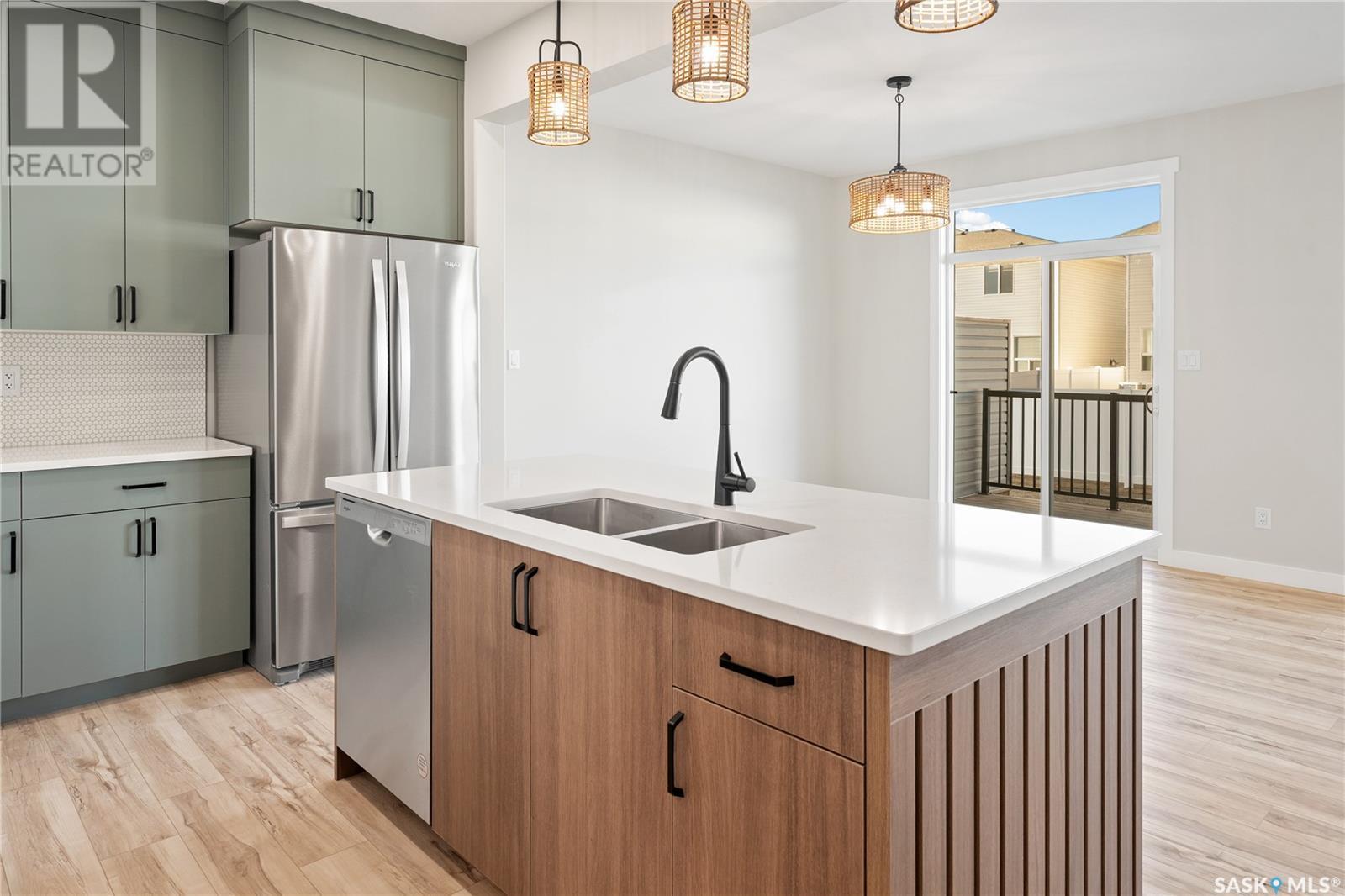 Photo 8 of 3036 Dumont Way, Regina SK