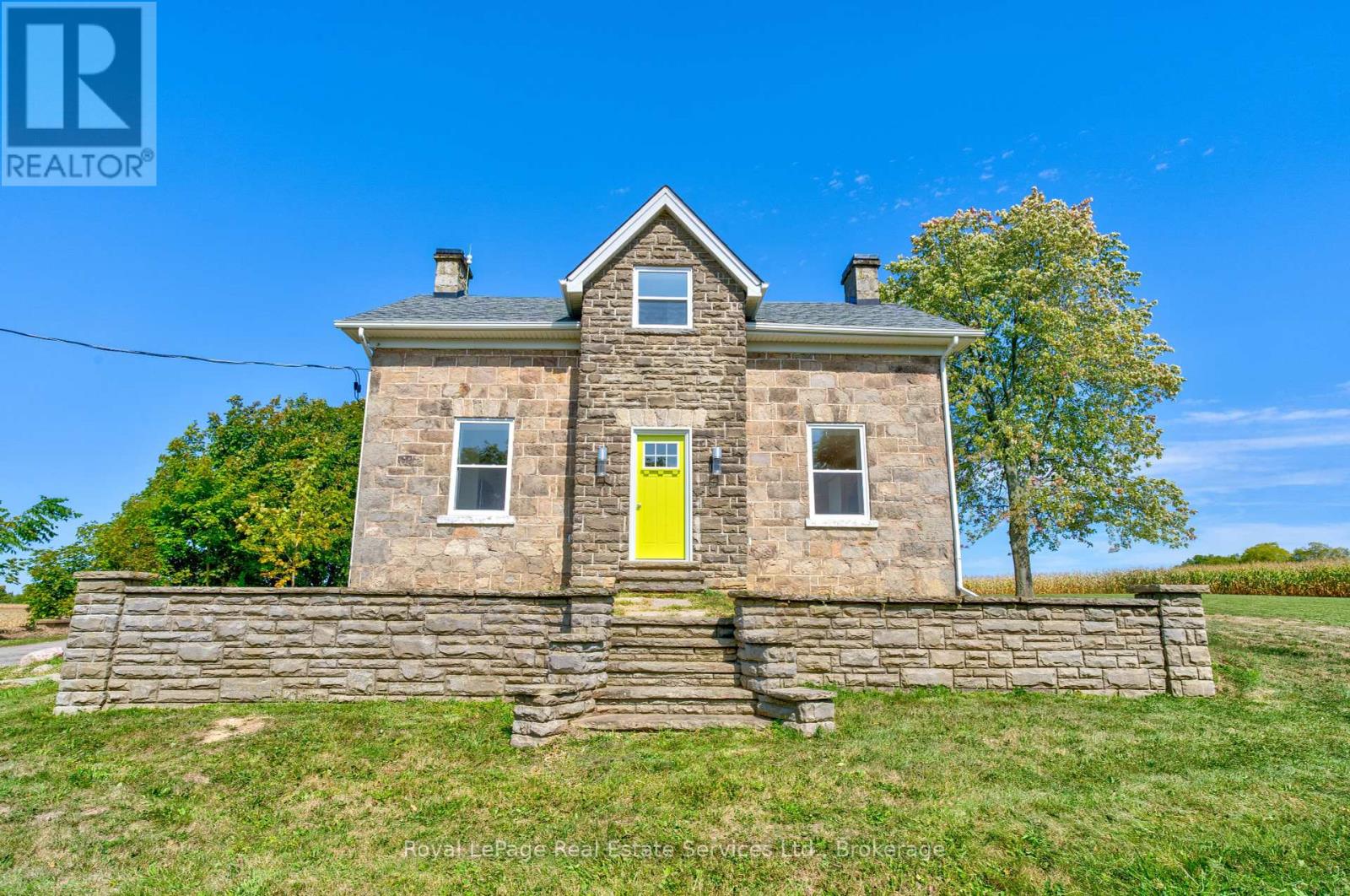 Photo 5 of 1748 Centre Road, Hamilton ON