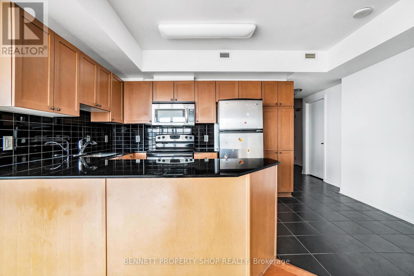 Photo 7 of 1204 70 Landry Street, Ottawa ON