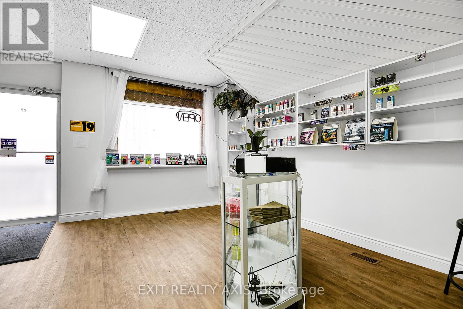 Photo 16 of 39 Bedford Street S, Westport ON