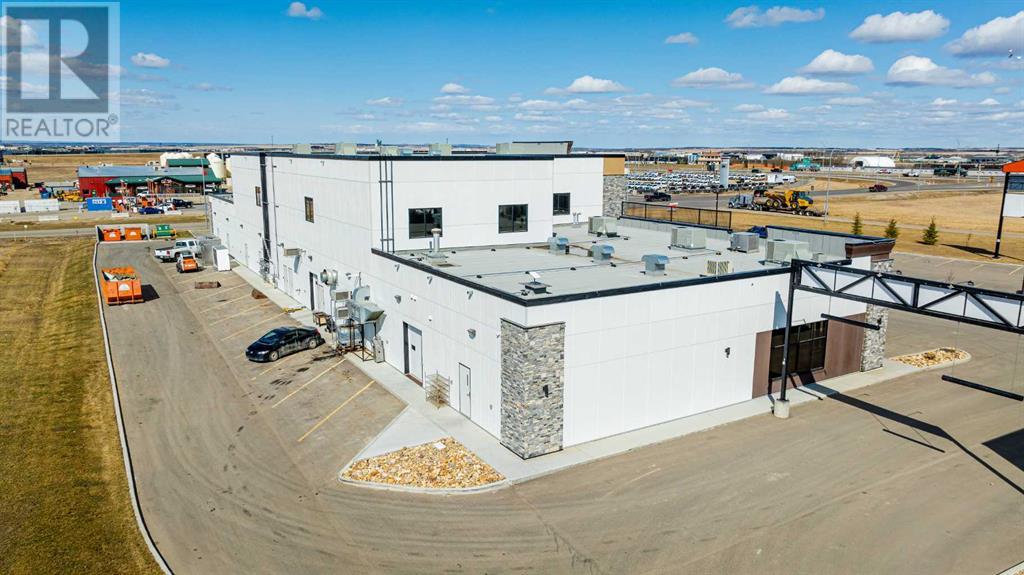 Photo 6 of 3 15502 B 101 Street, Clairmont AB