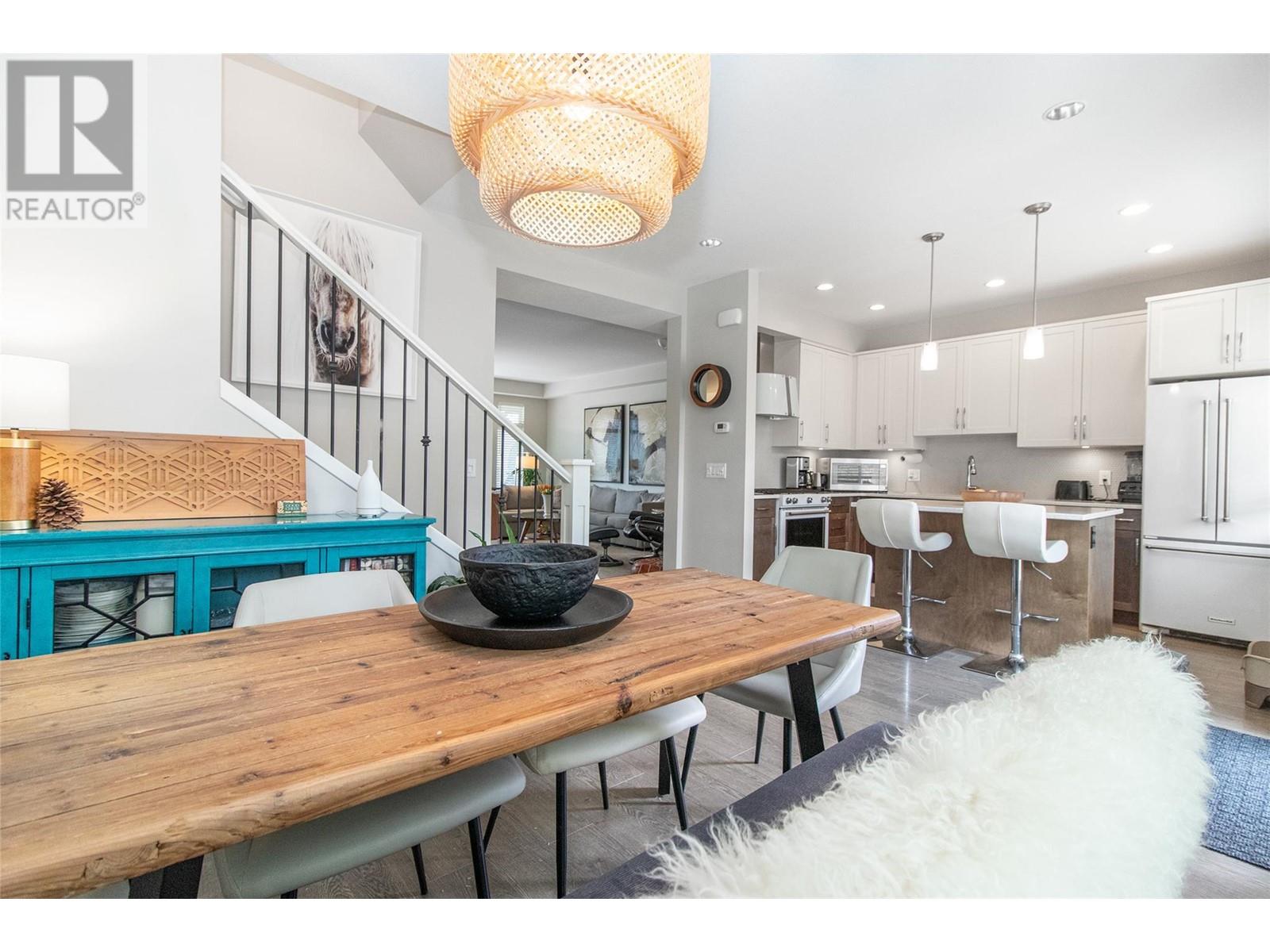  12879 Lake Hill Lane, Lake Country