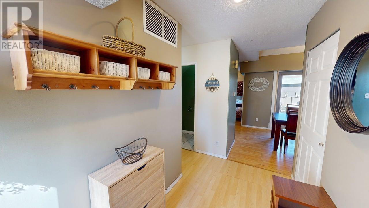 Photo 4 of 9018 112 Avenue, Fort St John BC