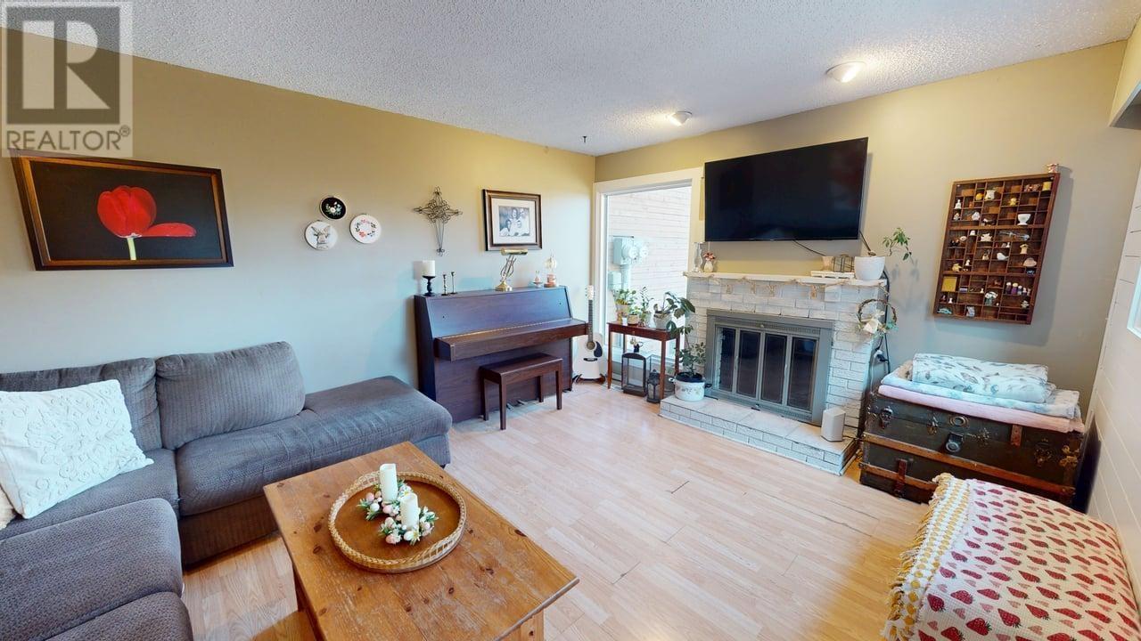 Photo 11 of 9018 112 Avenue, Fort St John BC