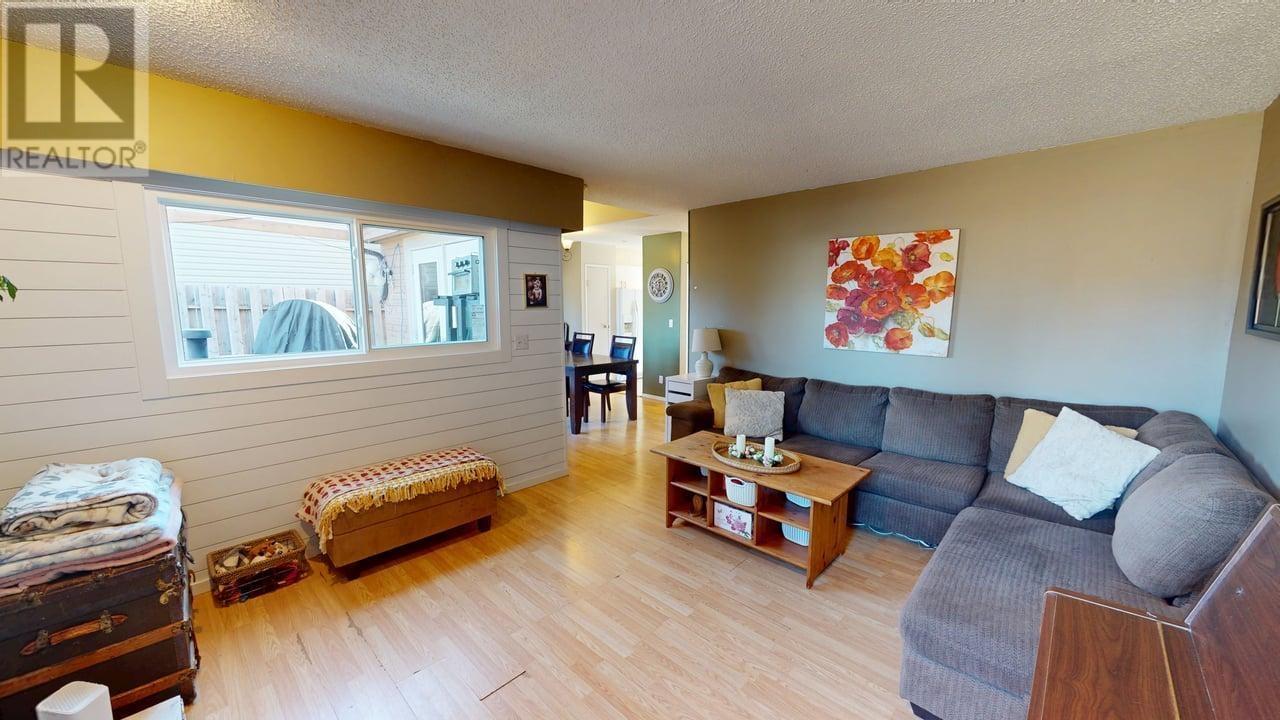 Photo 13 of 9018 112 Avenue, Fort St John BC