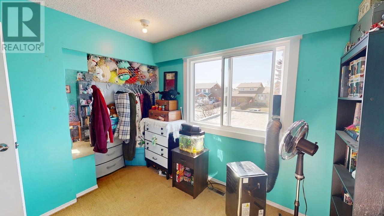 Photo 33 of 9018 112 Avenue, Fort St John BC