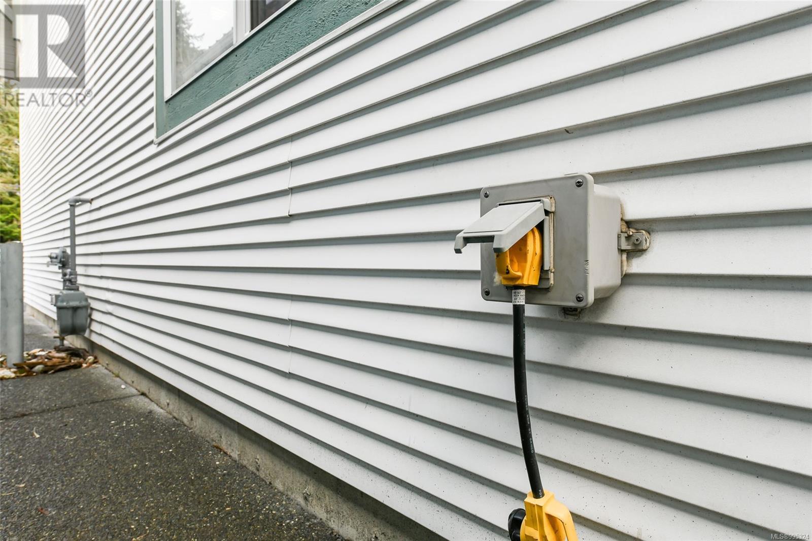 1810 Cumberland Rd, Courtenay