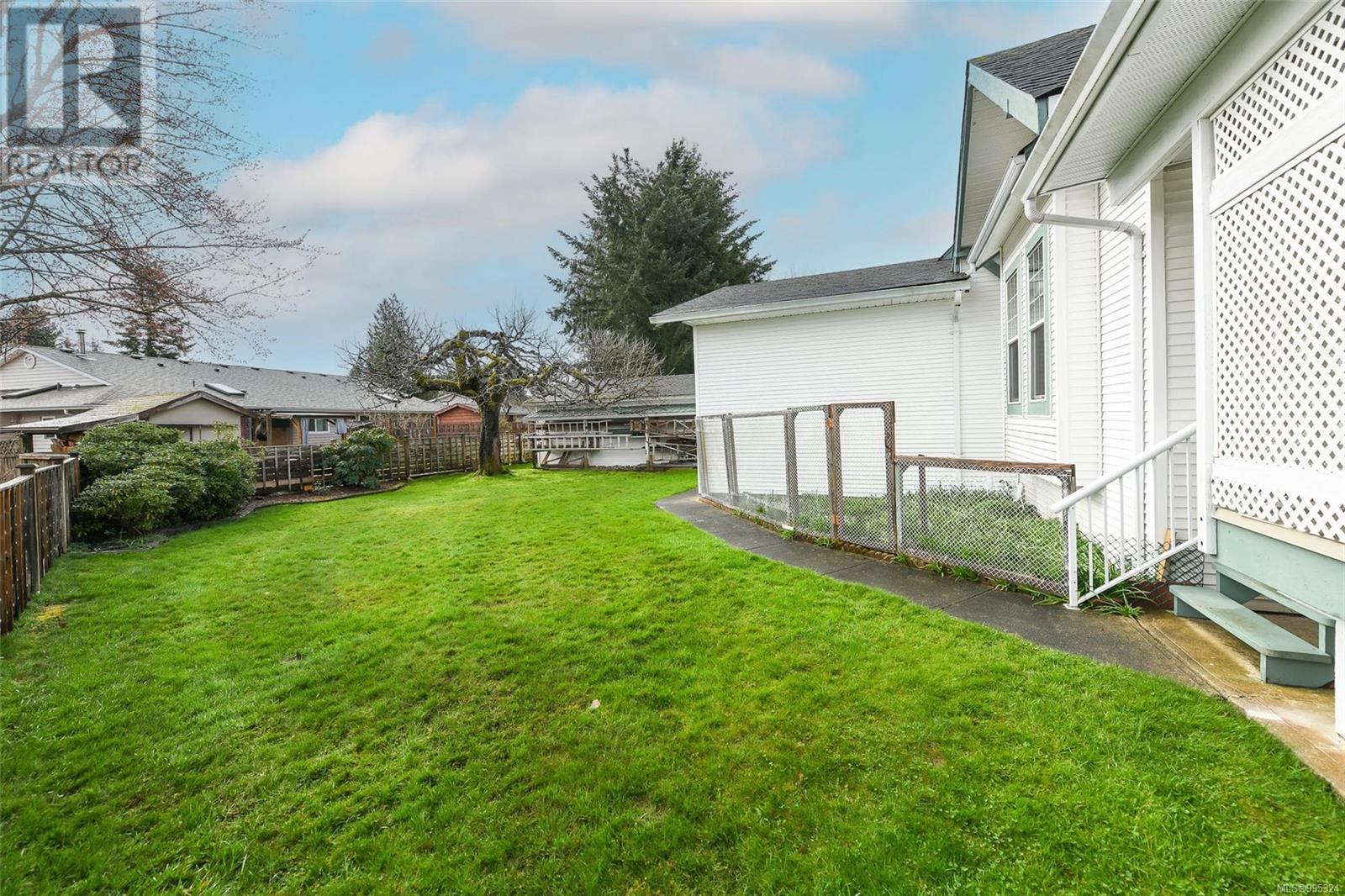 1810 Cumberland Rd, Courtenay