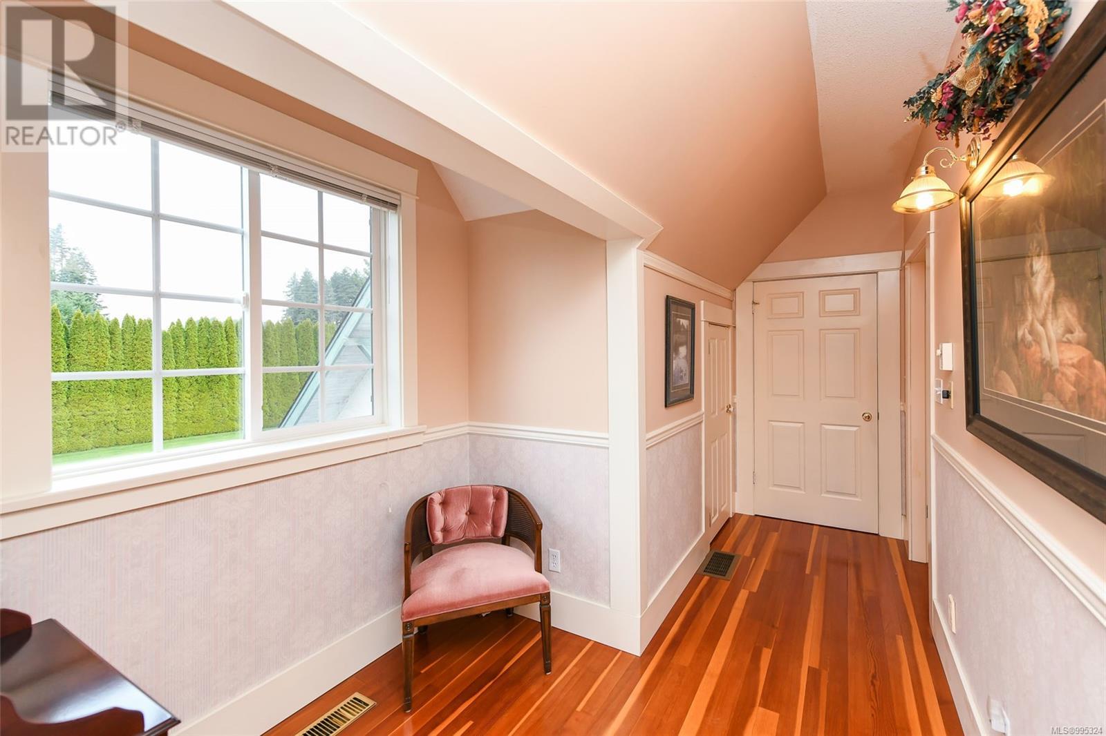 1810 Cumberland Rd, Courtenay