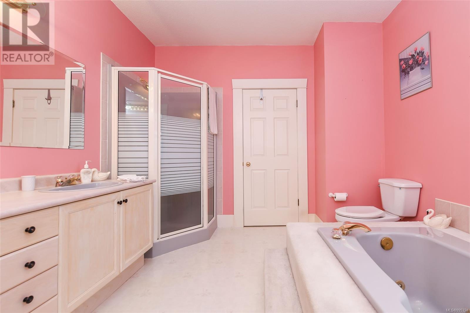 1810 Cumberland Rd, Courtenay