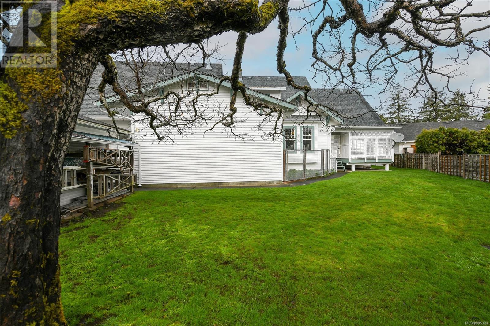 1810 Cumberland Rd, Courtenay