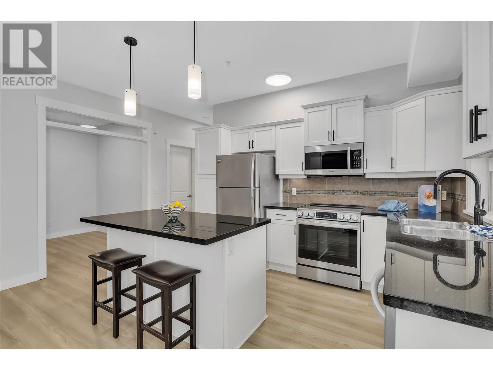 112 3521 Carrington Road, West Kelowna