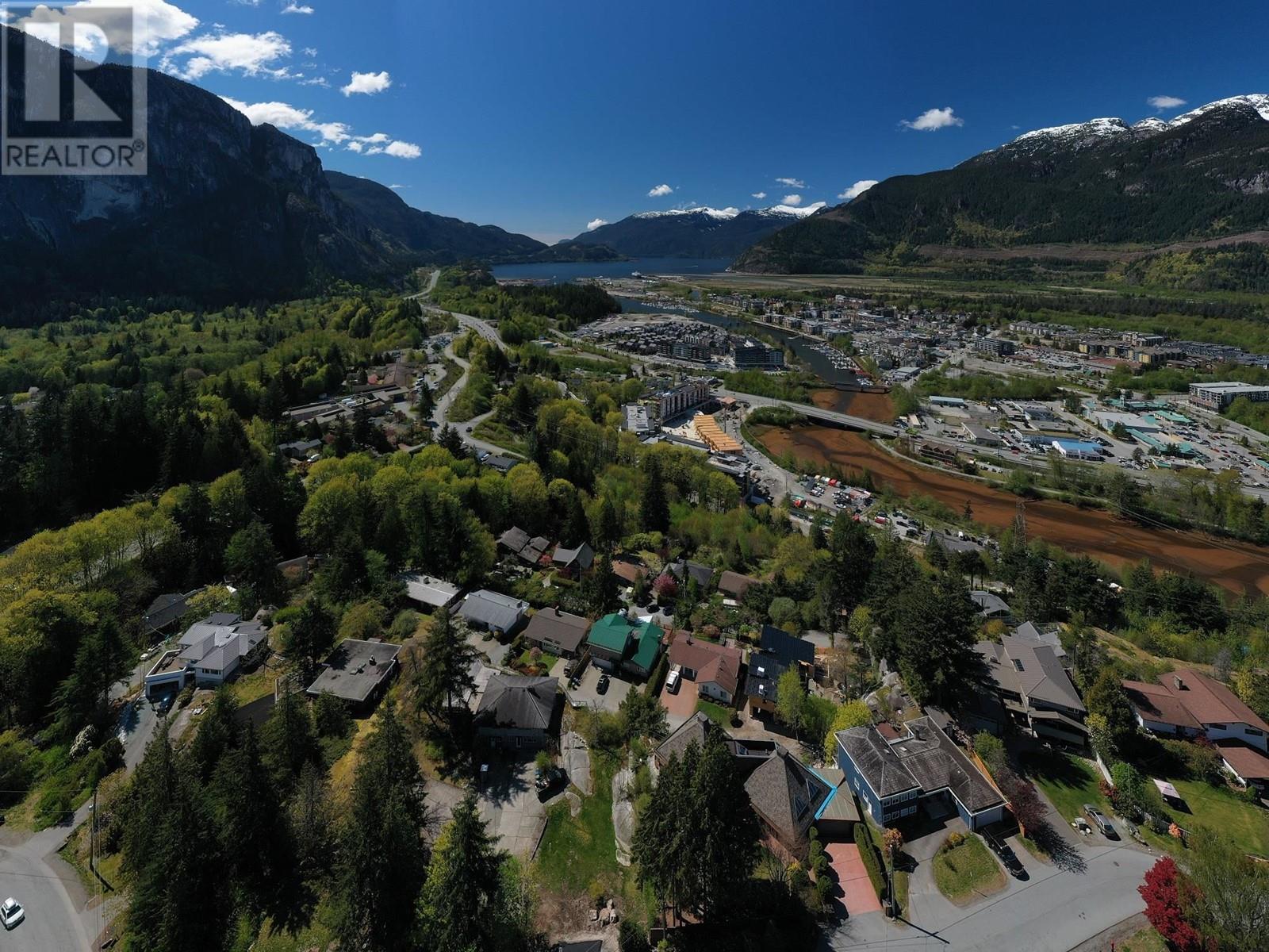 38293 VISTA CRESCENT, Squamish real estate listing R2991086