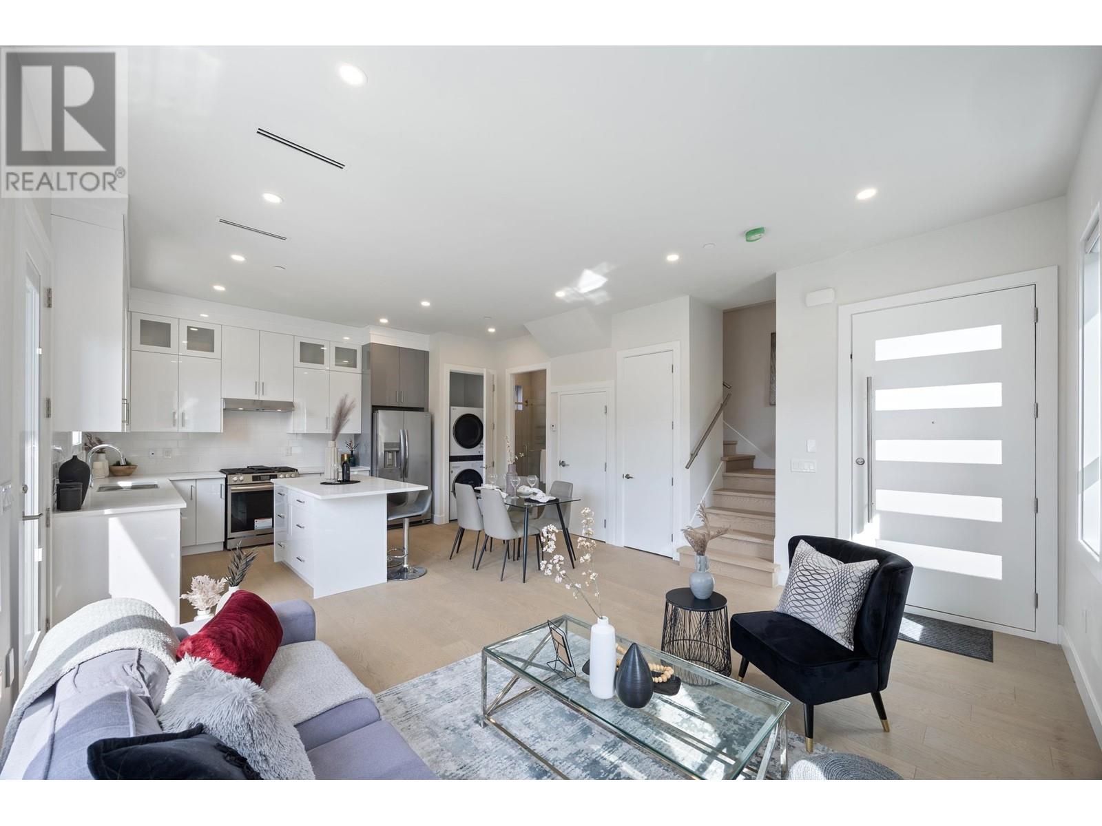 Photo 4 of 4857 Lanark Street, Vancouver BC