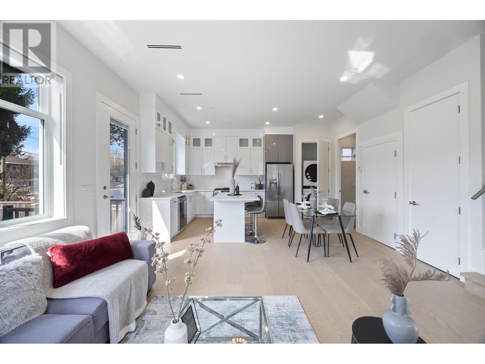 Photo 5 of 4857 Lanark Street, Vancouver BC