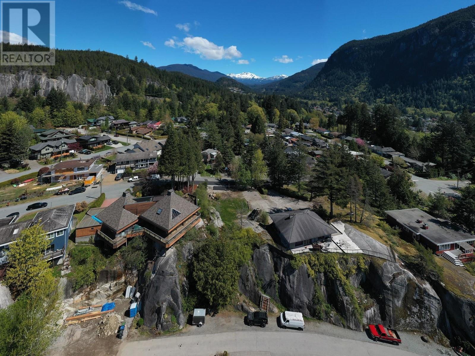 38293 VISTA CRESCENT, Squamish real estate listing R2991086