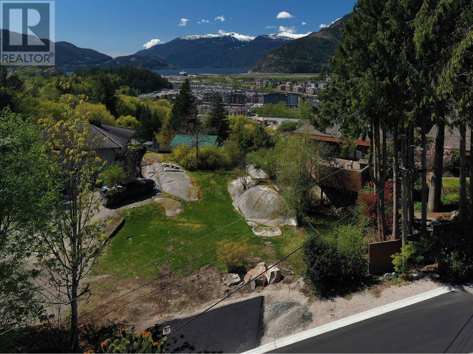 38293 VISTA CRESCENT, Squamish real estate listing R2991086