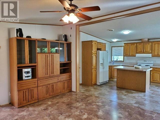 2916 BARRIERE LAKES Road, Barriere