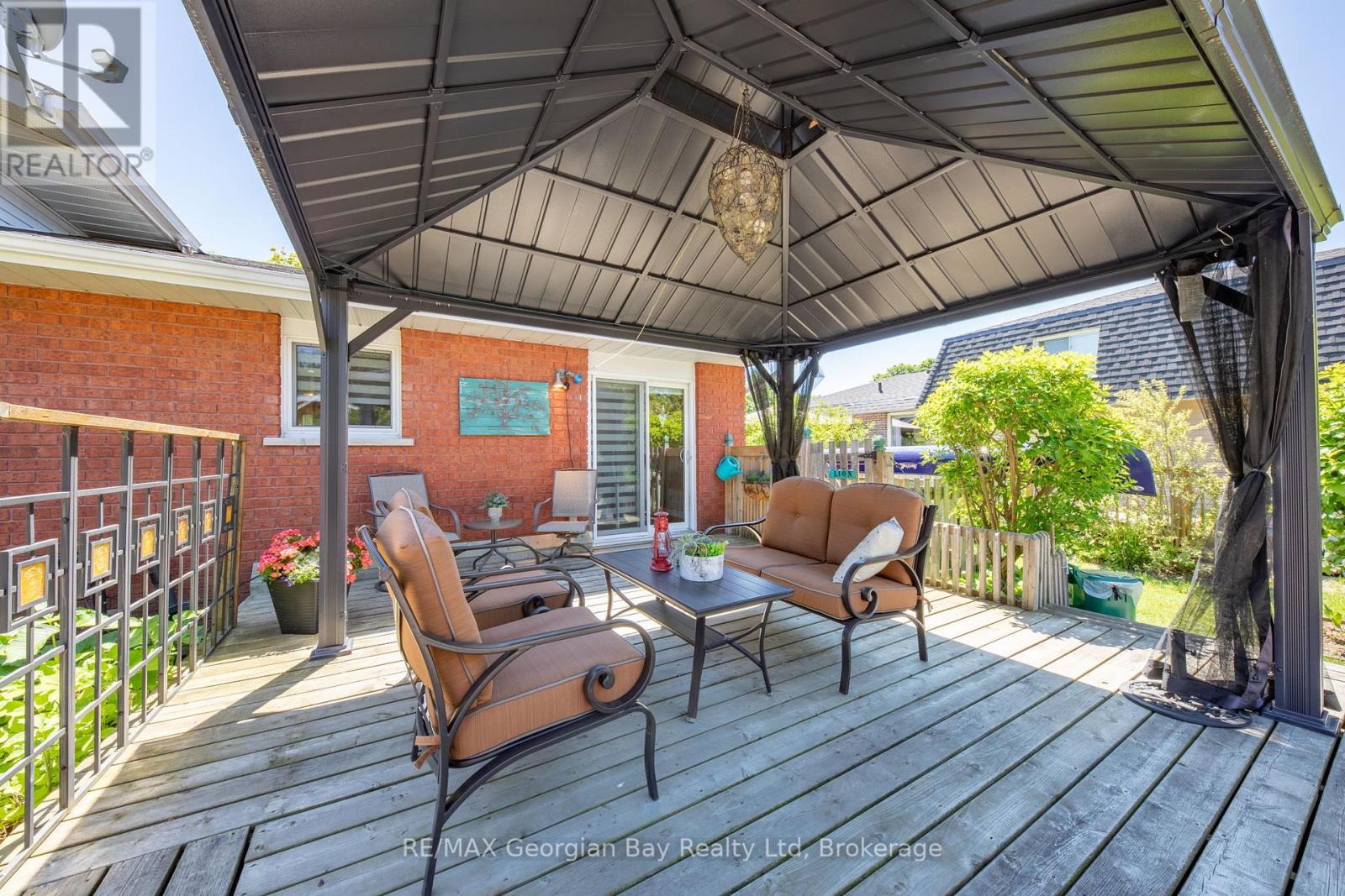 Photo 9 of 32 Bonaventure Place, Penetanguishene ON