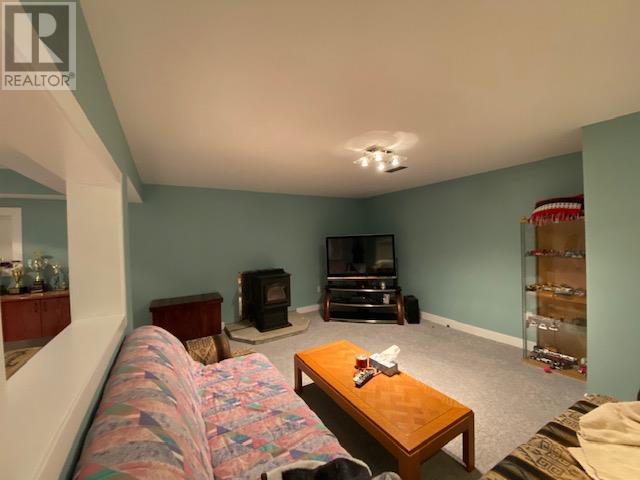 371 DEEJAY Road, Barriere