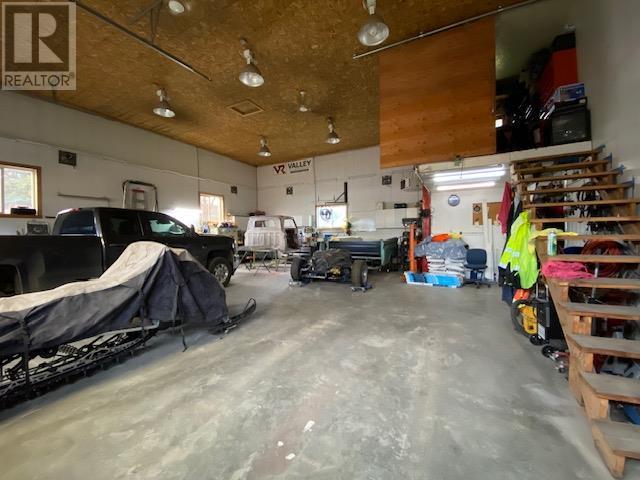371 DEEJAY Road, Barriere