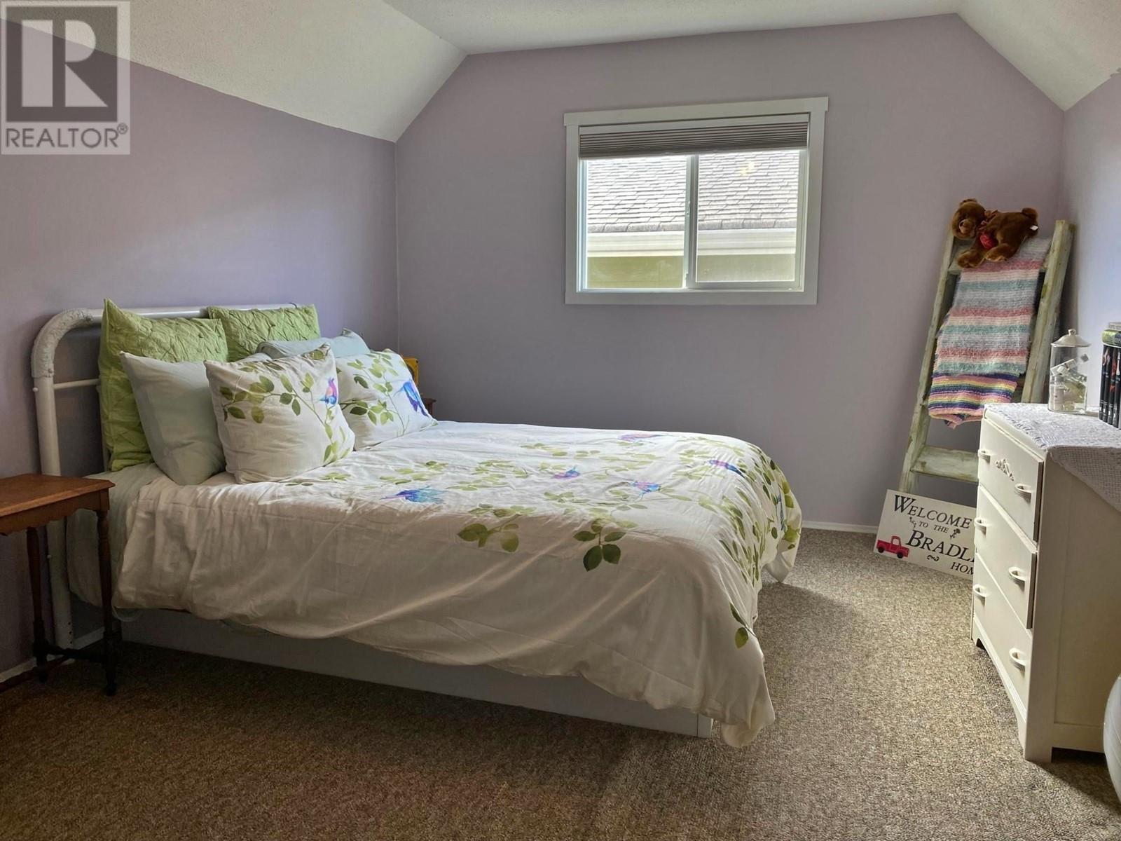 371 DEEJAY Road, Barriere