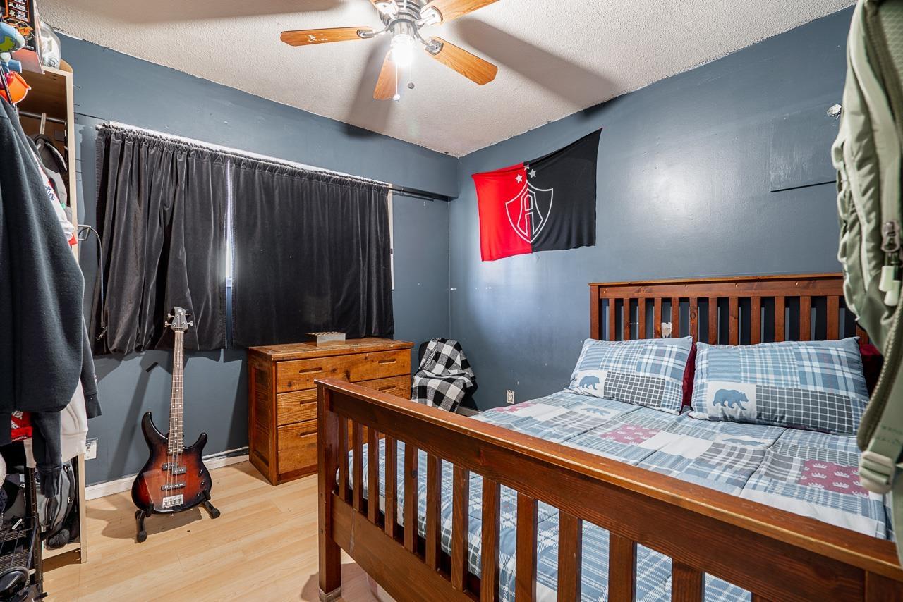13976 DOUGLAS ROAD, Surrey