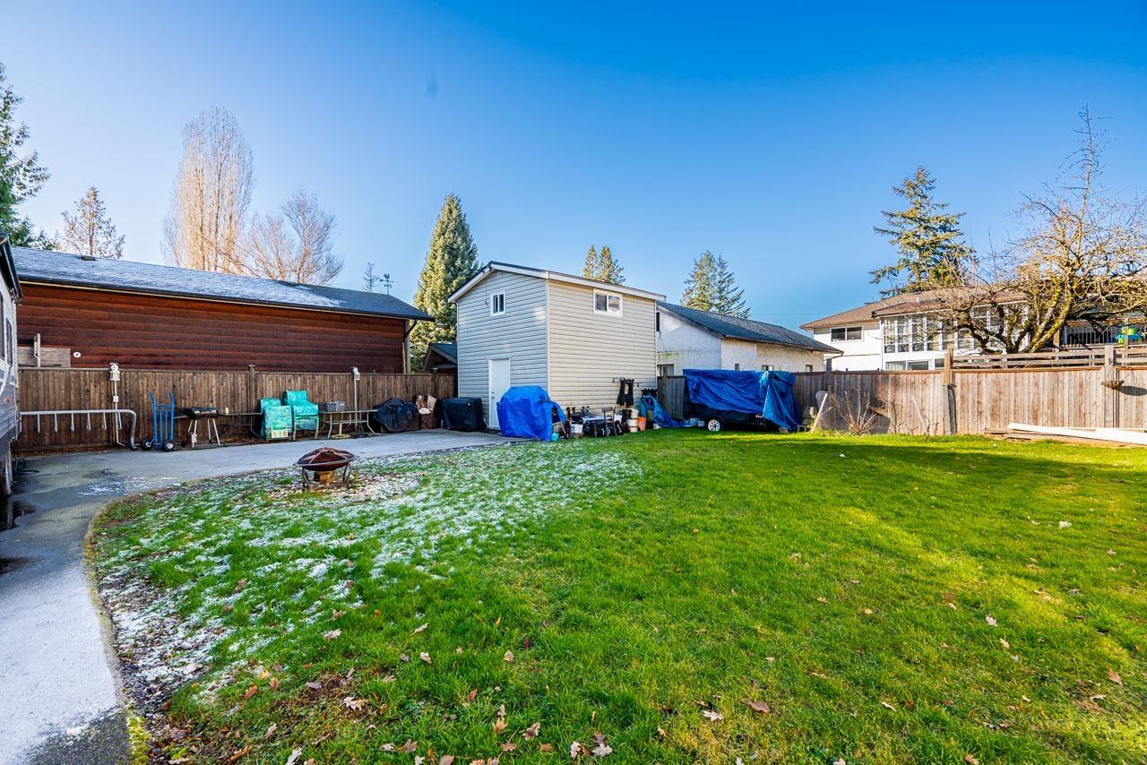 13976 DOUGLAS ROAD, Surrey
