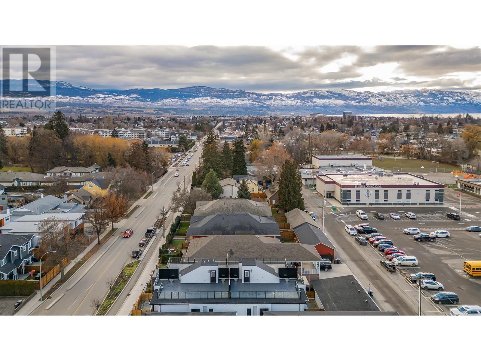 Photo 38 of 1916 Ethel Street Unit 2, Kelowna BC