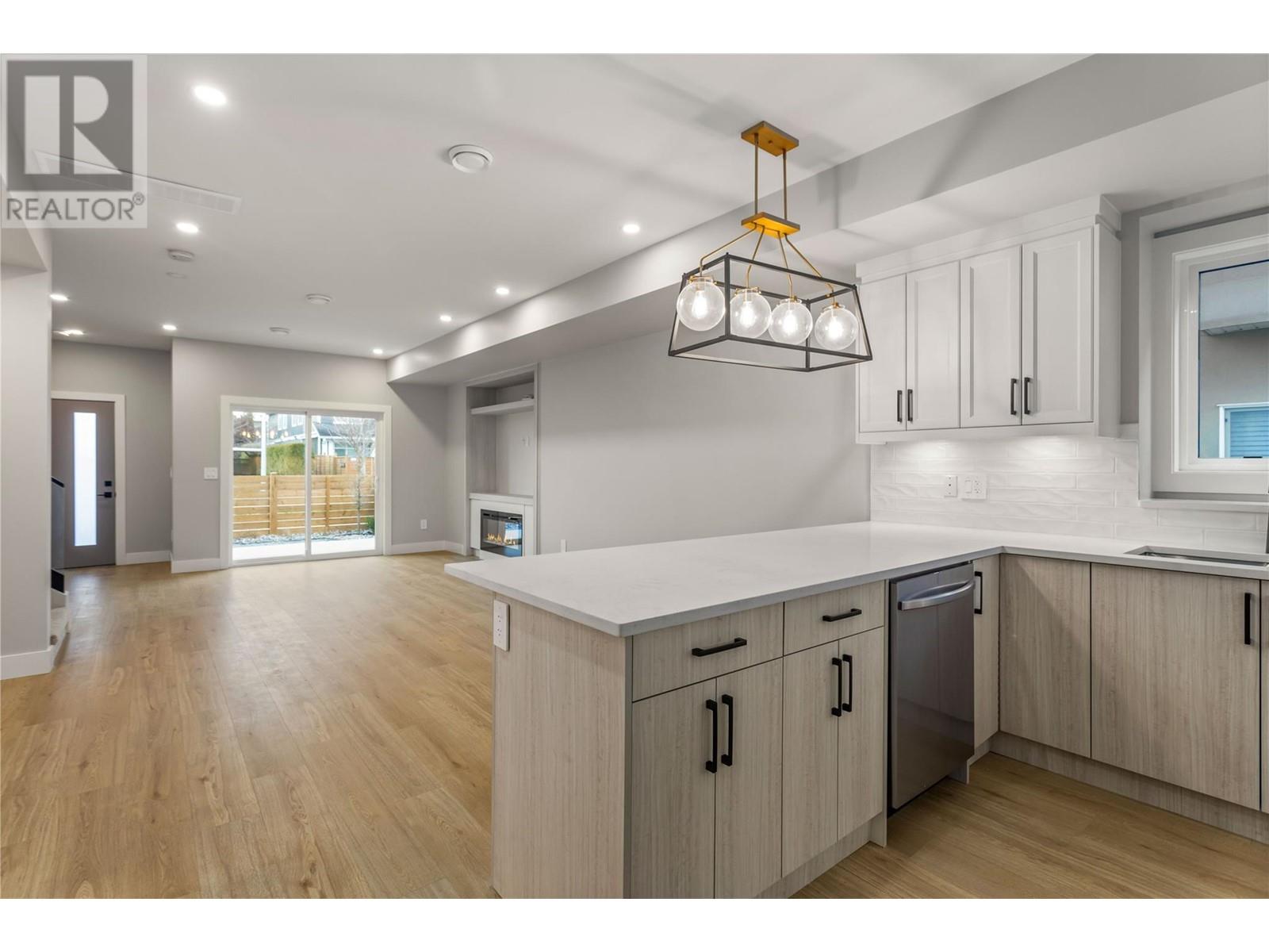 Photo 9 of 1916 Ethel Street Unit 2, Kelowna BC