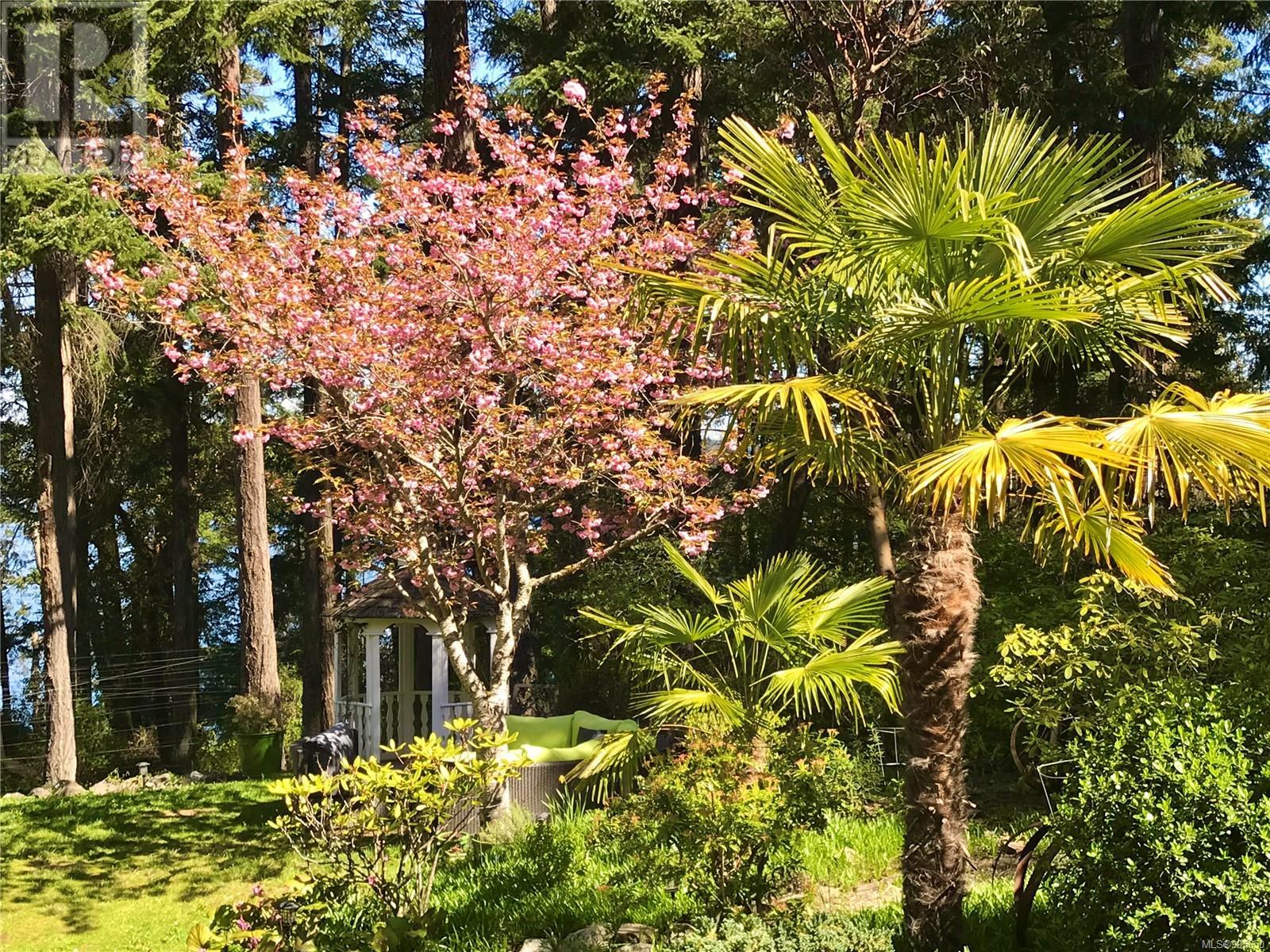 2320 Dolphin Rd, North Saanich