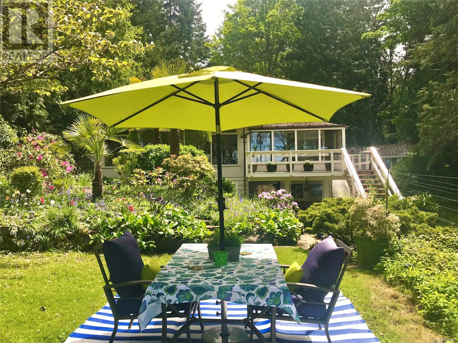 2320 Dolphin Rd, North Saanich