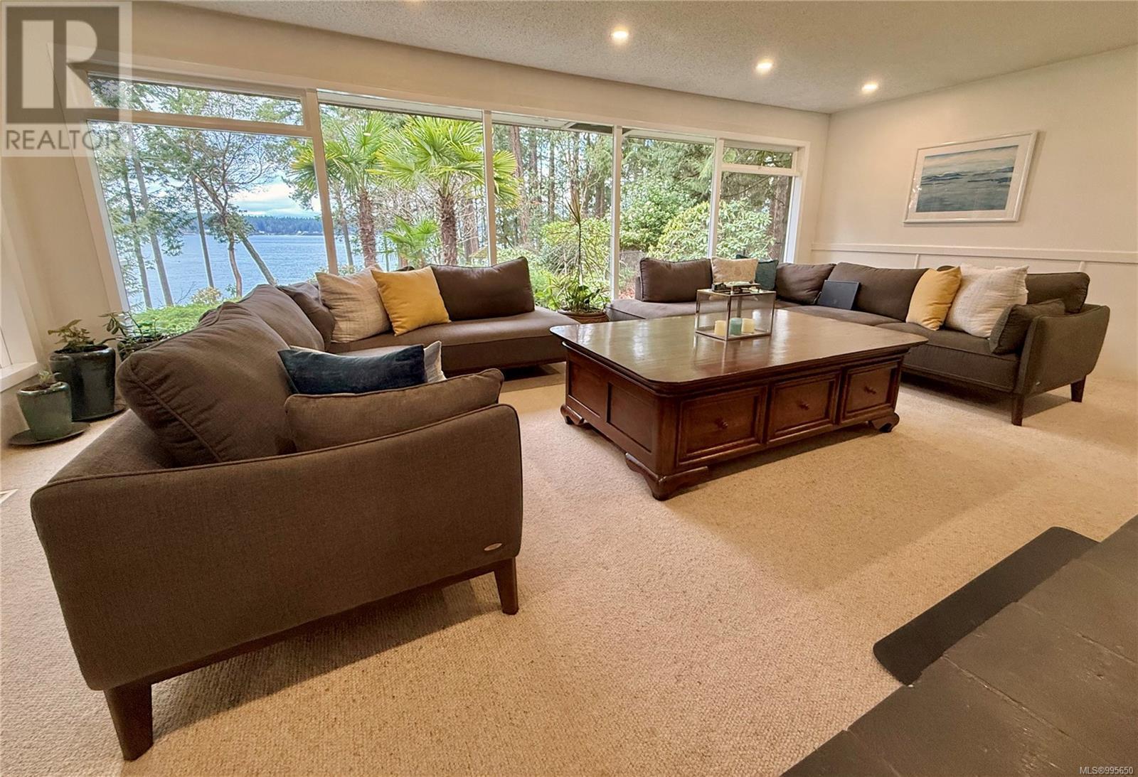 2320 Dolphin Rd, North Saanich