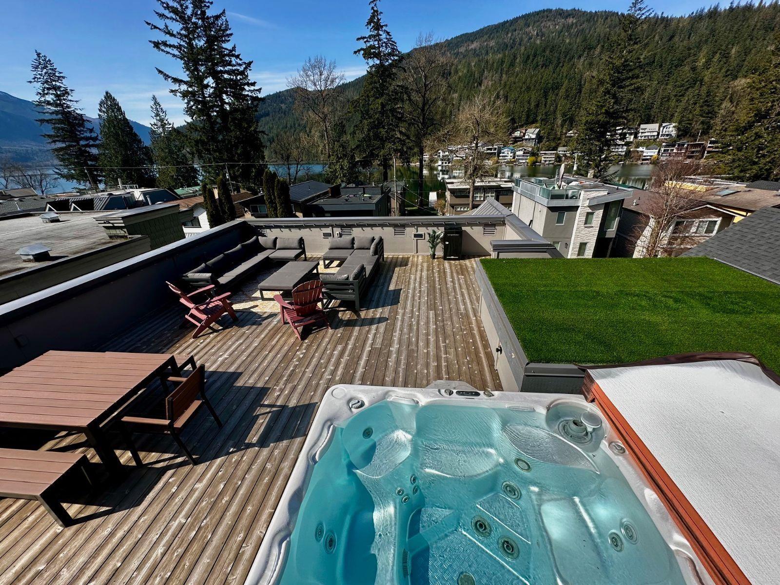 Photo 17 of 301 Second Avenue Cultus Lake North, Cultus Lake BC