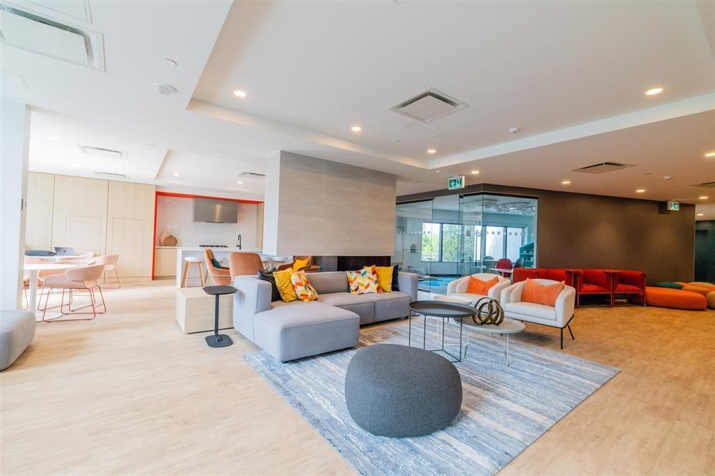 TH1 10448 UNIVERSITY DRIVE, Surrey
