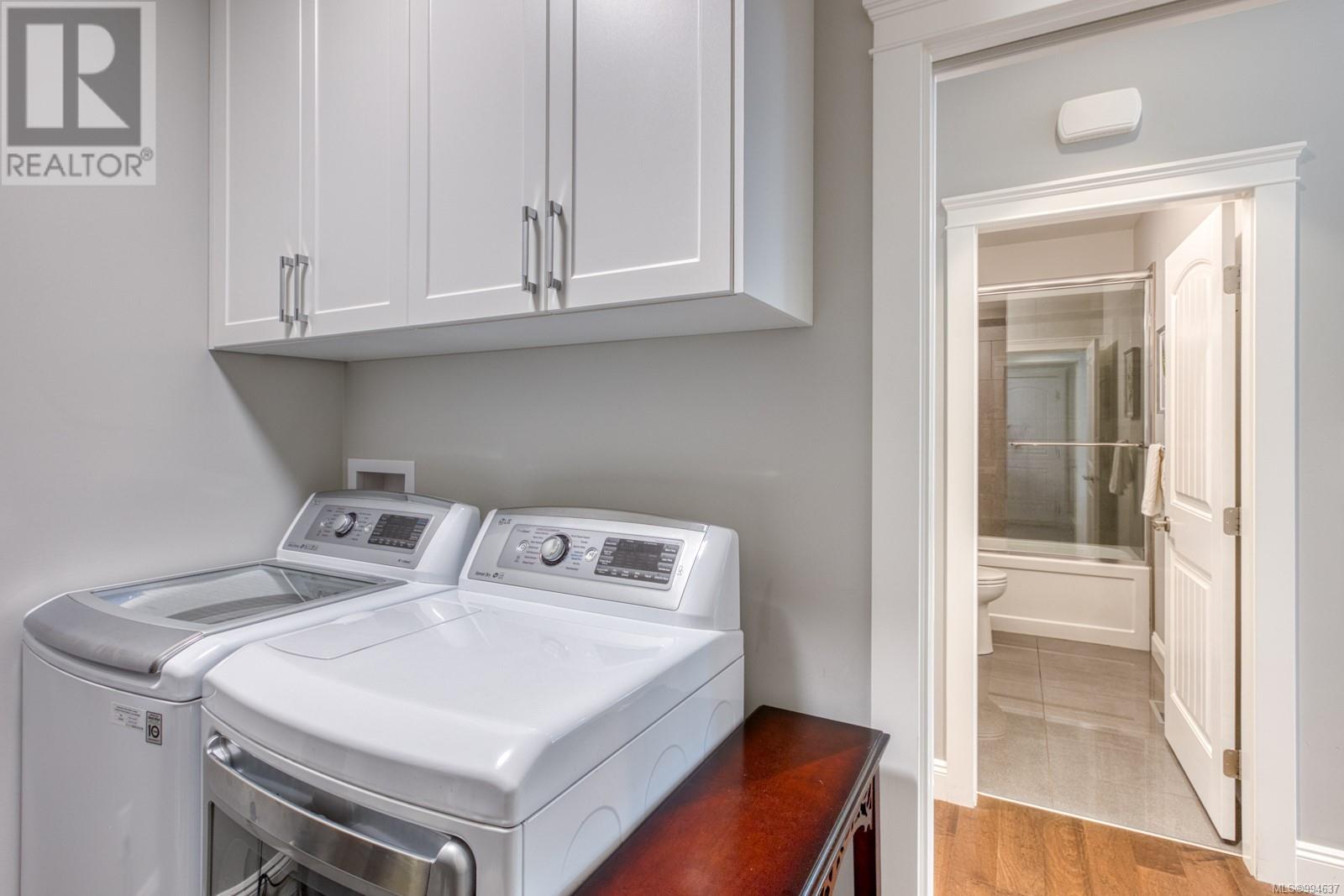 2130 Sussex Dr, Courtenay