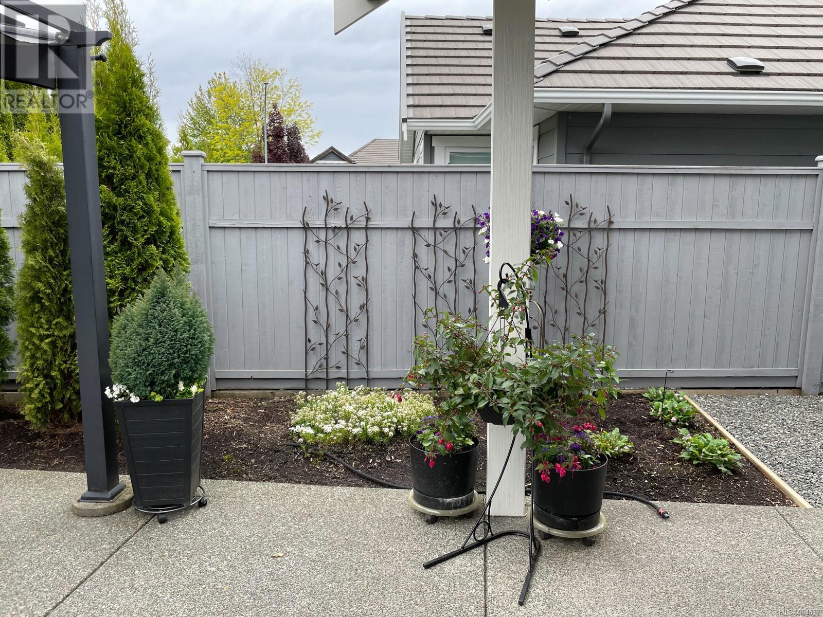 2130 Sussex Dr, Courtenay