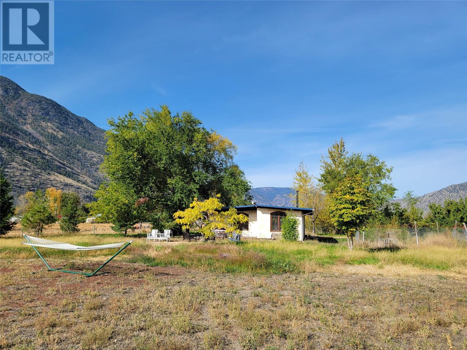 360 VLA Road, Cawston