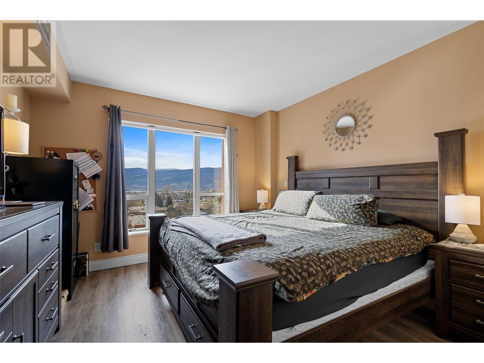 903 1160 Bernard Avenue, Kelowna