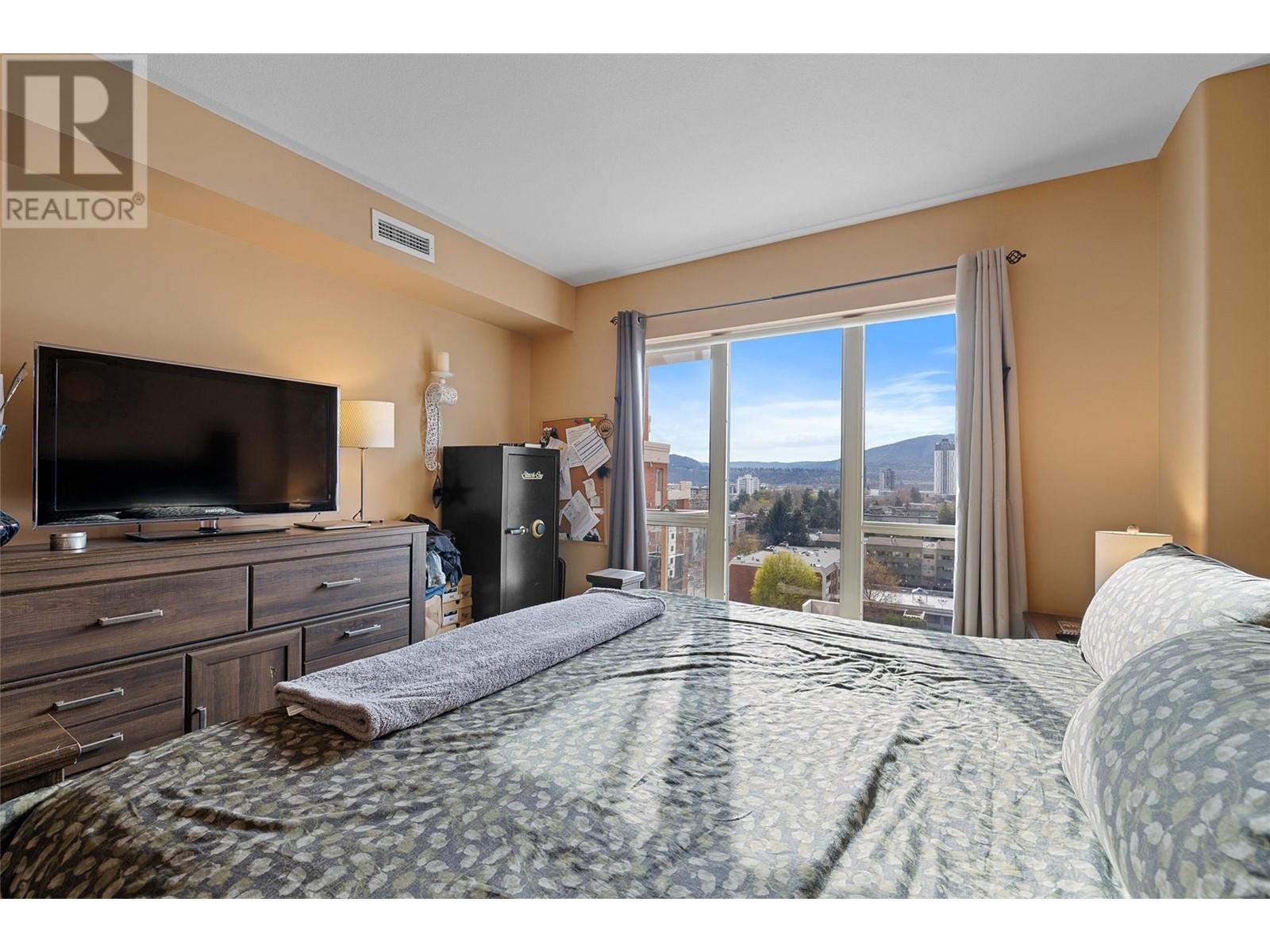 903 1160 Bernard Avenue, Kelowna