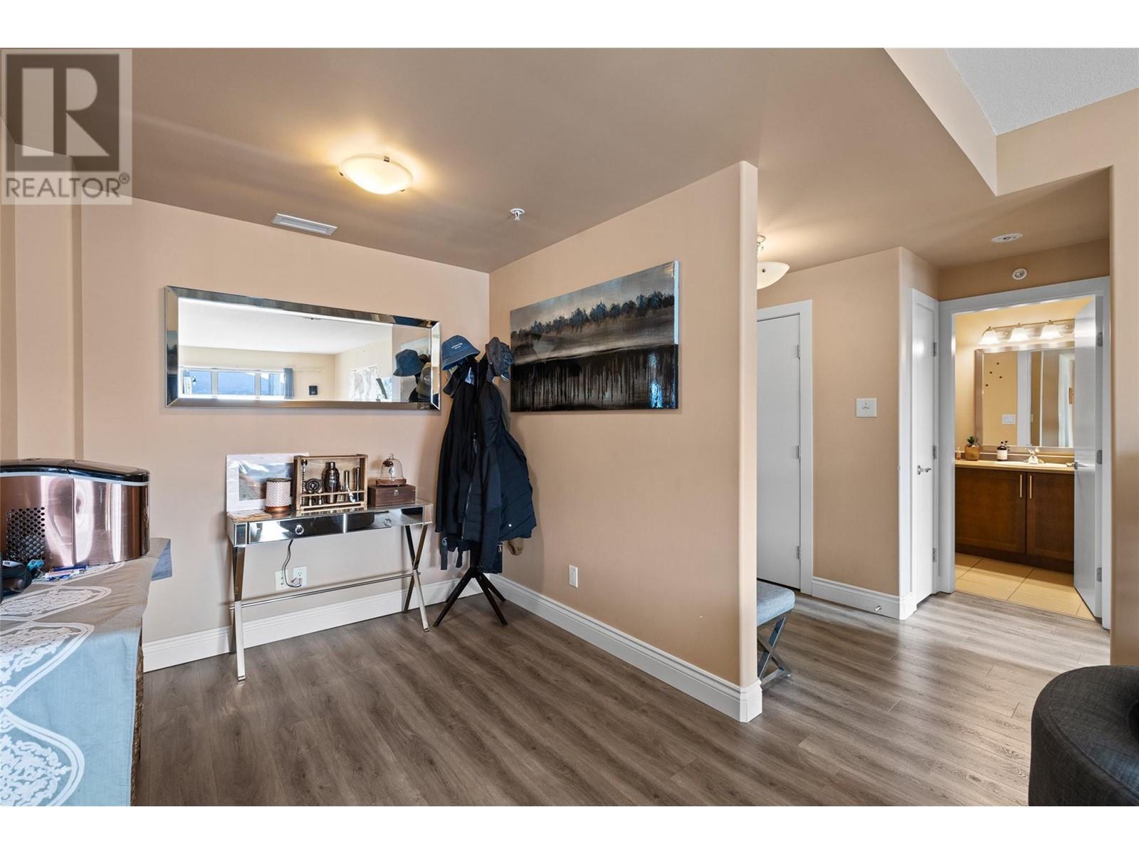 903 1160 Bernard Avenue, Kelowna