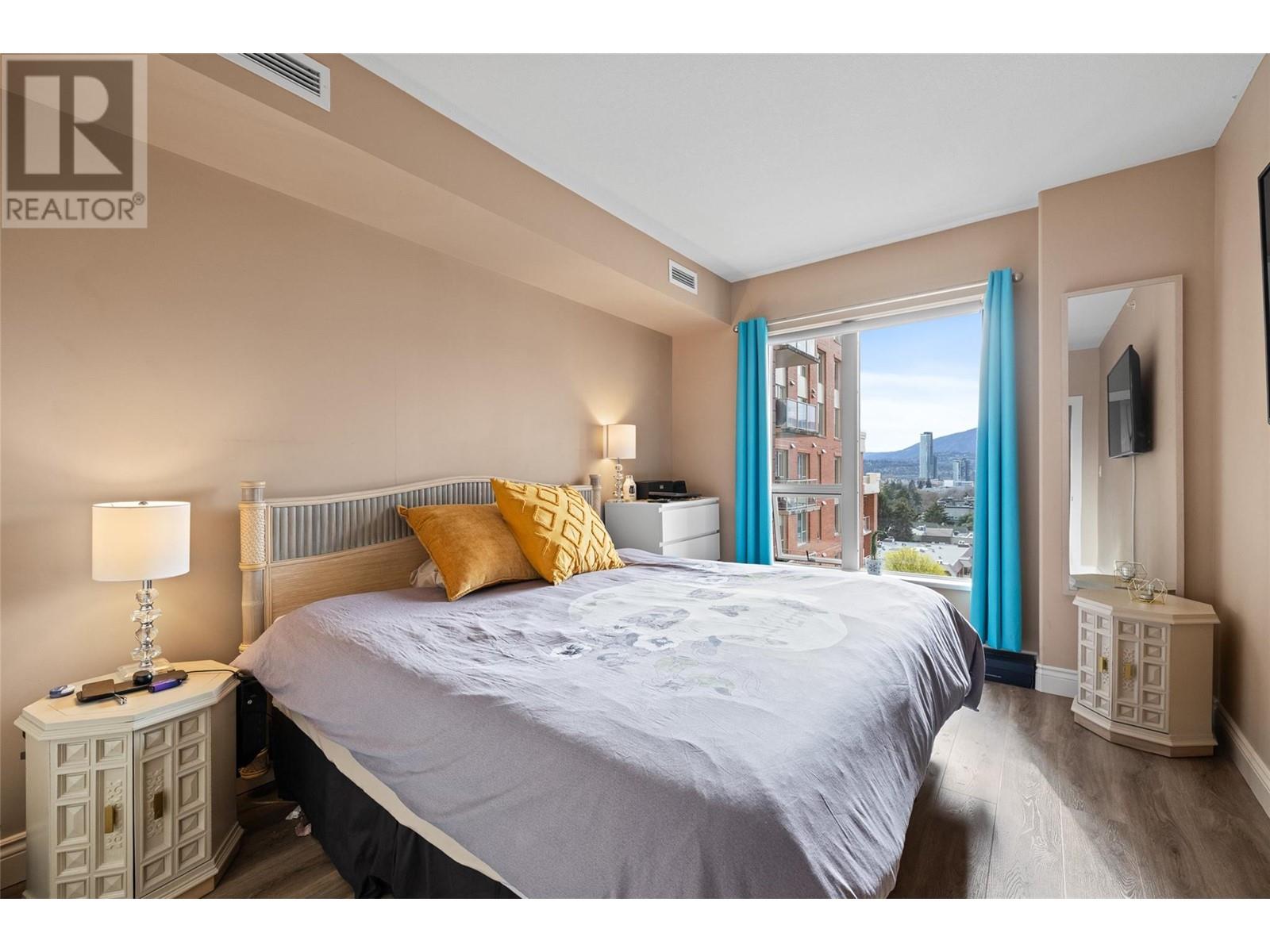 903 1160 Bernard Avenue, Kelowna