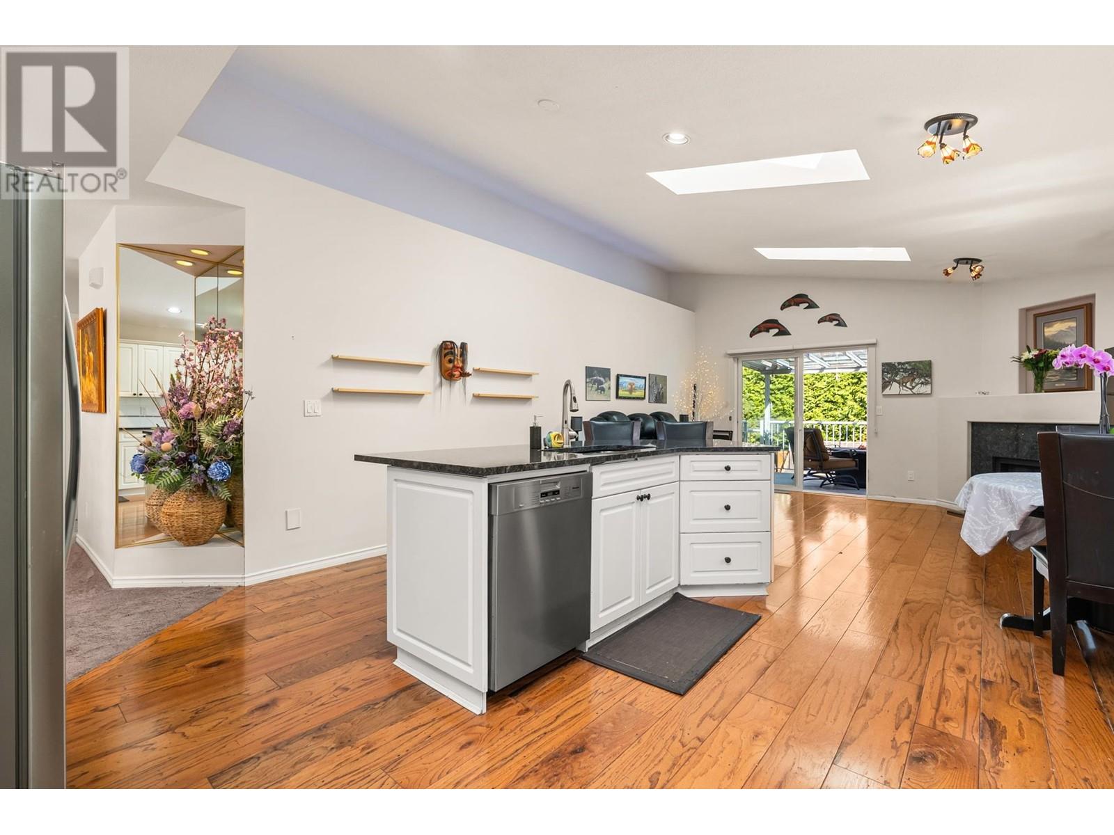 2615 LARKIN AVENUE, Port Coquitlam real estate listing R2991284