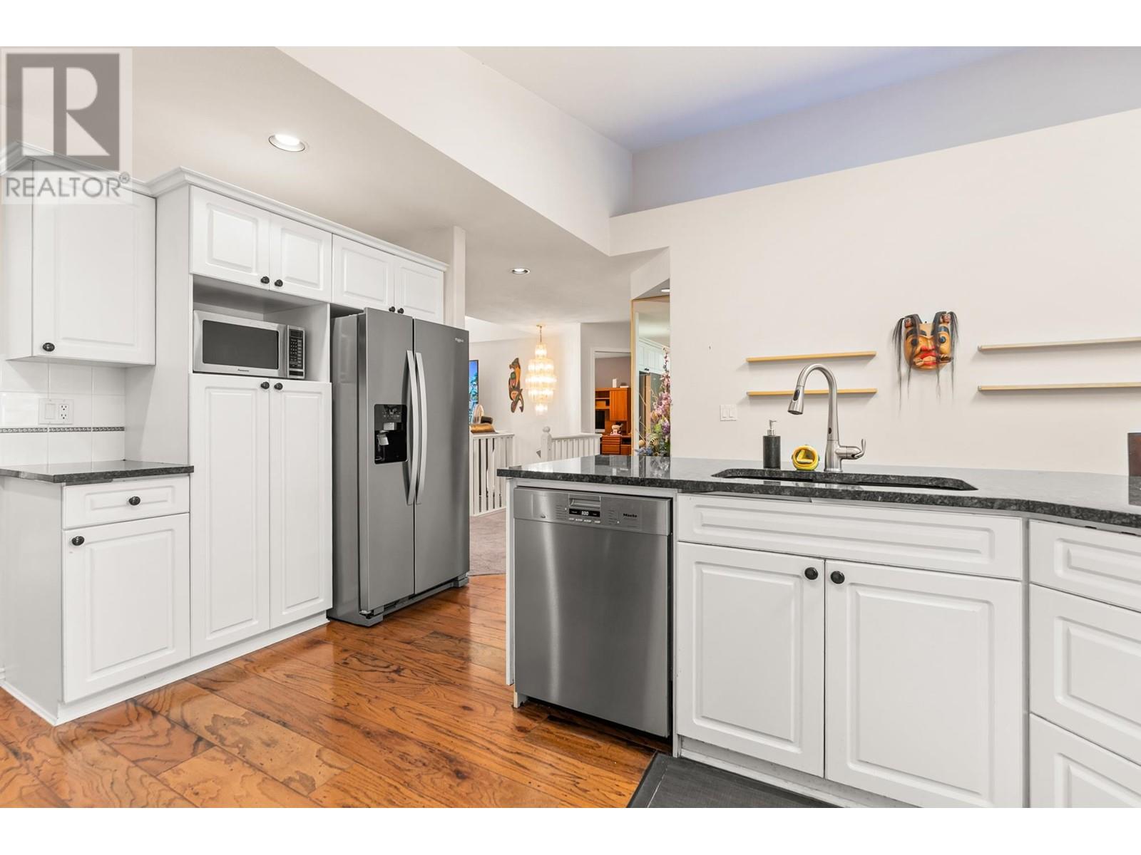2615 LARKIN AVENUE, Port Coquitlam real estate listing R2991284