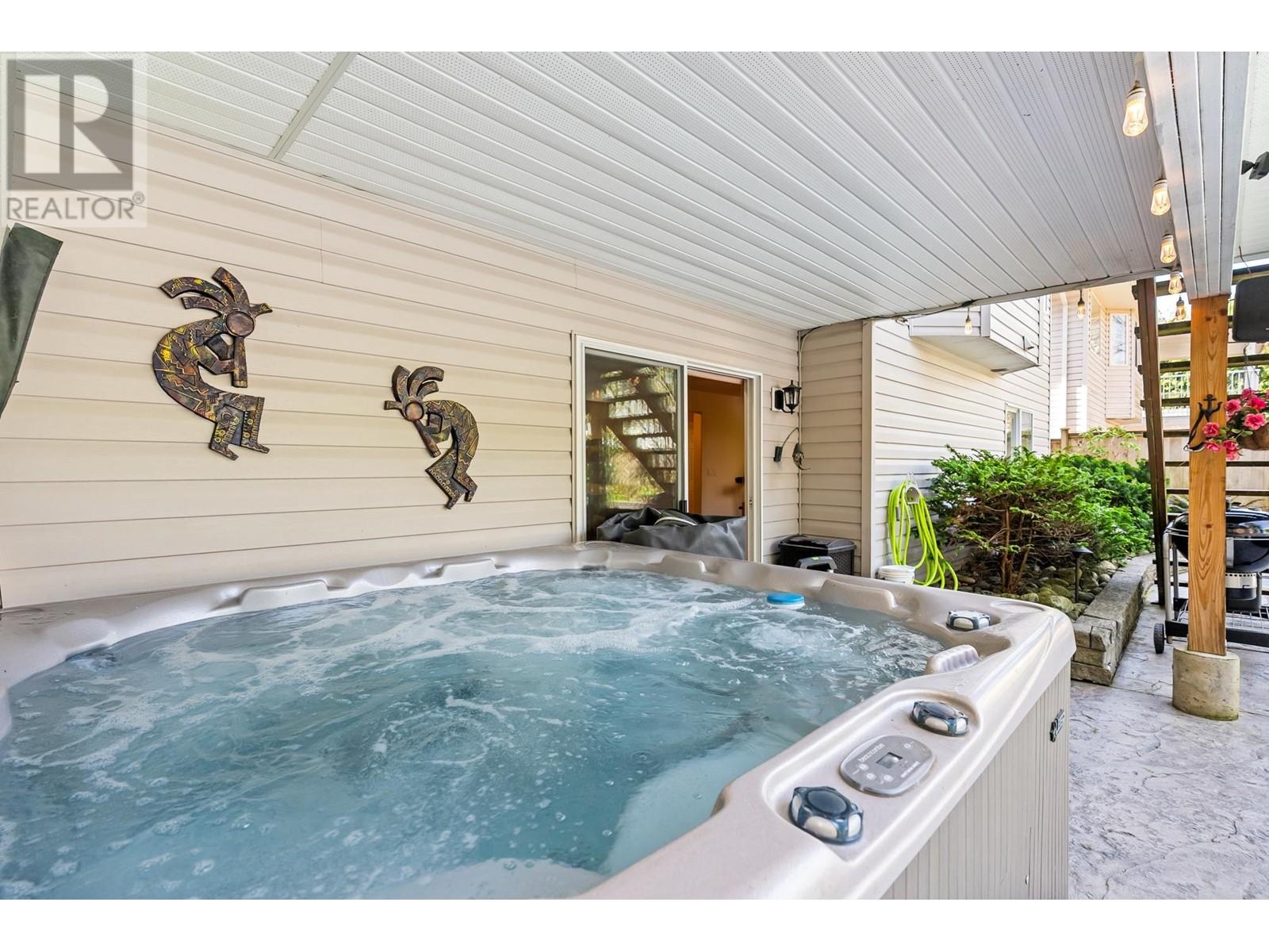 2615 LARKIN AVENUE, Port Coquitlam real estate listing R2991284