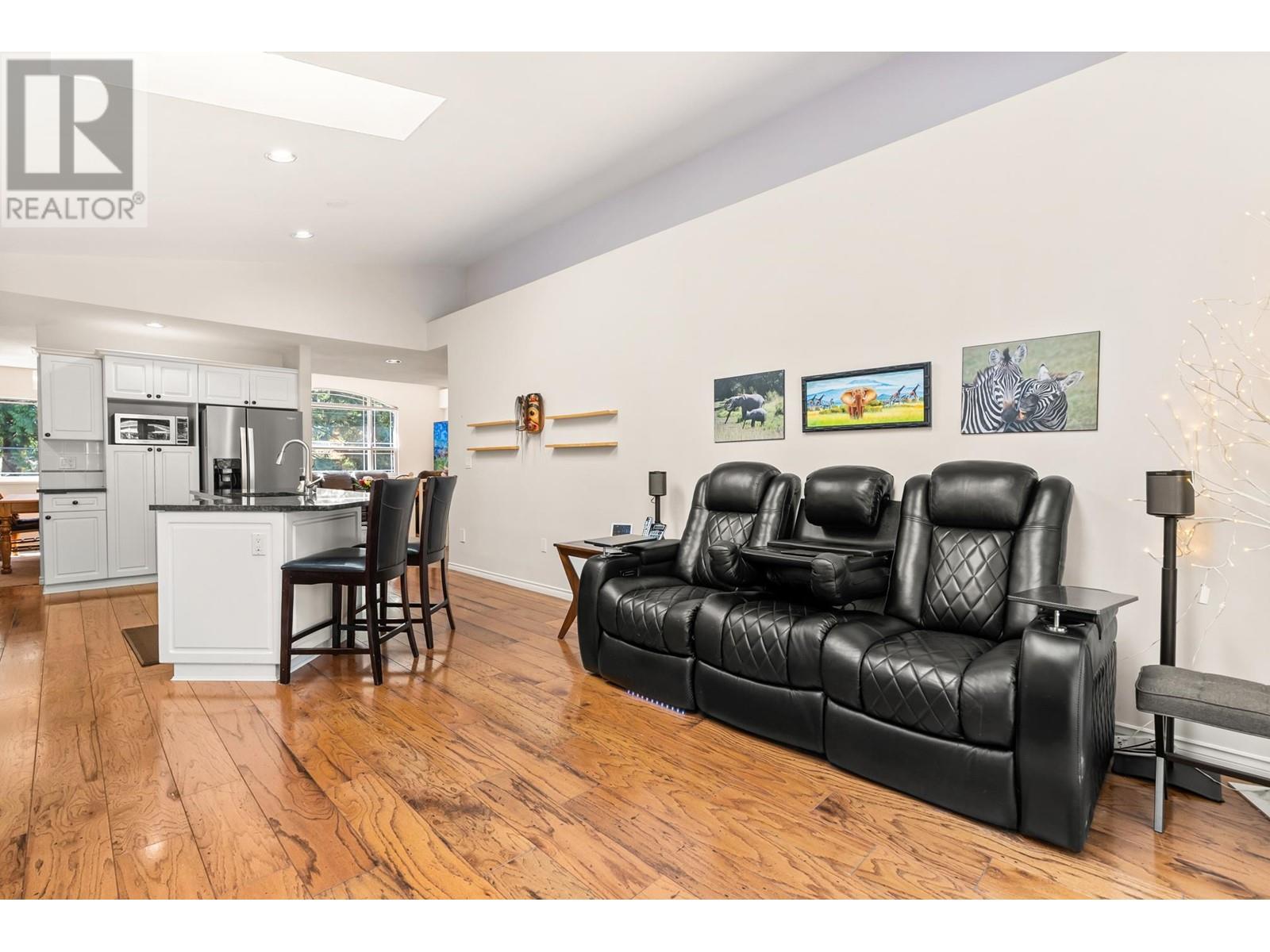 2615 LARKIN AVENUE, Port Coquitlam real estate listing R2991284