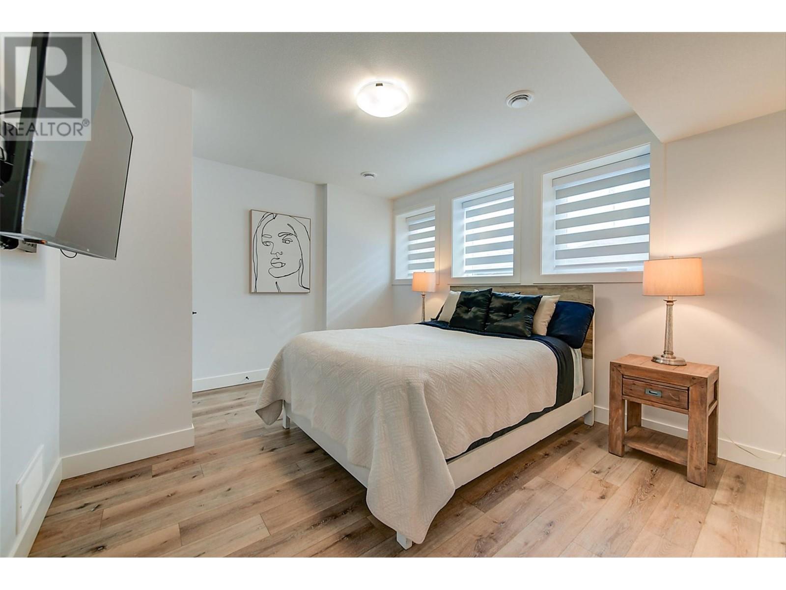  1235 Ponds Avenue, Kelowna