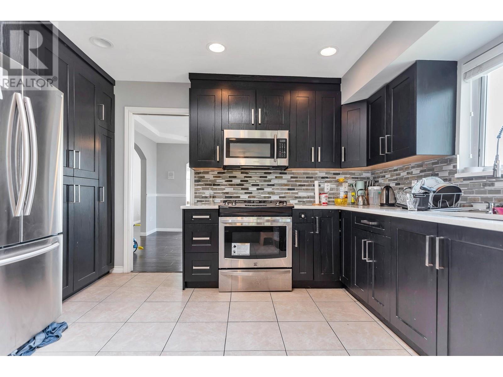 Photo 11 of 357 Mcgillivray Place, New Westminster BC