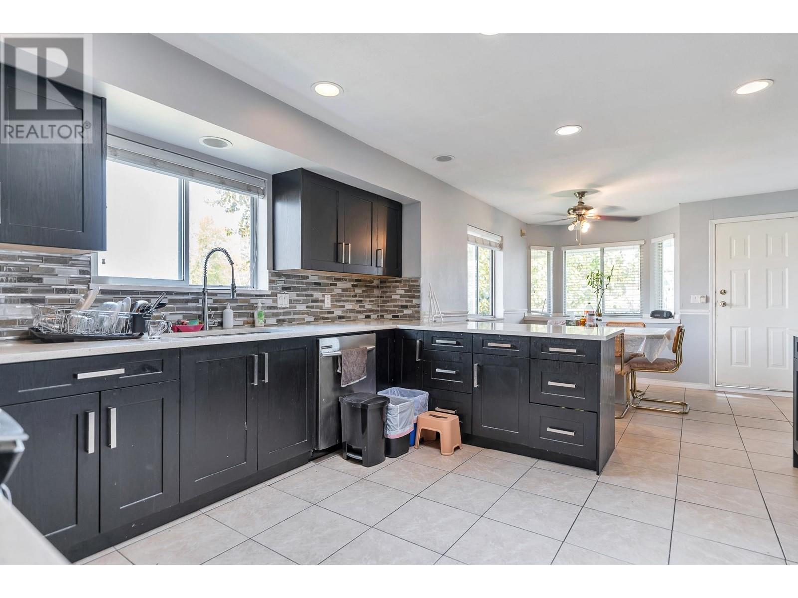 Photo 12 of 357 Mcgillivray Place, New Westminster BC