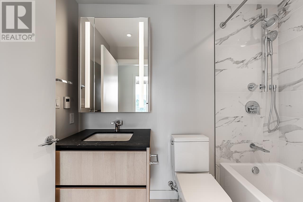 3201 1500 FERN STREET, North Vancouver